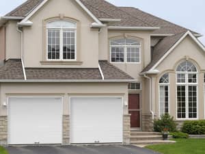 Заказать секционные ворота стандарт RSD01 BIW в Актобе по низкой цене