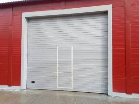 Секционные гаражные ворота с калиткой в Актобе