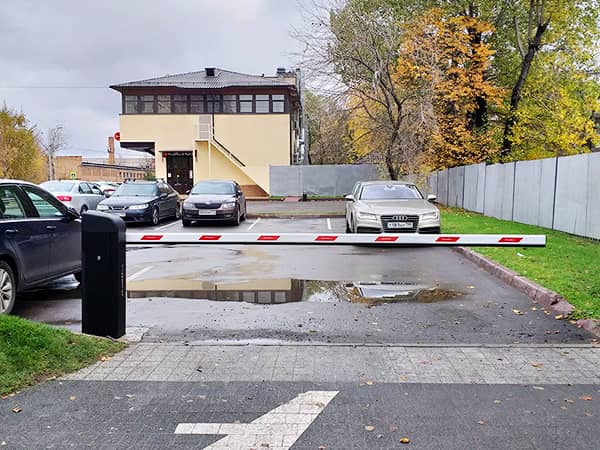 Купить шлагбаум ДорХан со стрелой 3 м в Актобе от компании «DoorHan - Актобе».