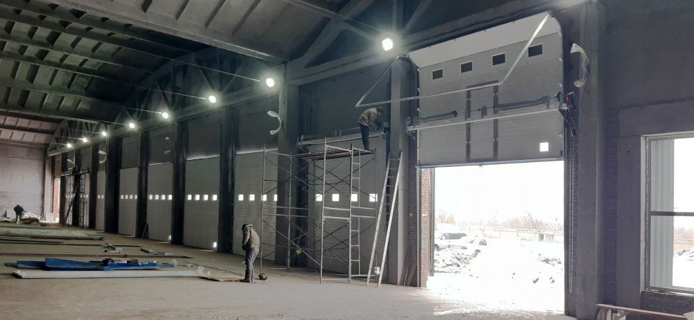 Промышленные ворота DoorHan в Актобе с установкой